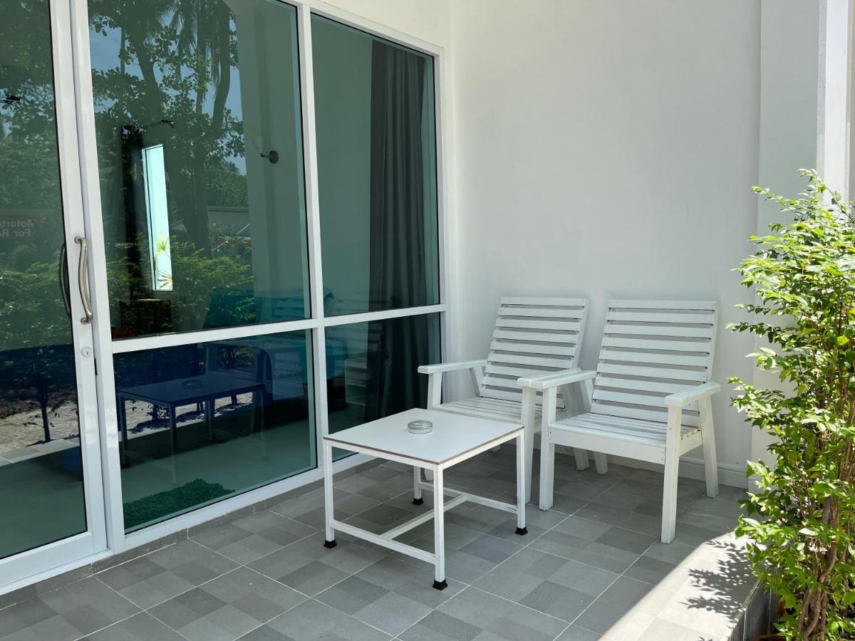 Mook Ing Lay Hotel Koh Mook Exterior photo