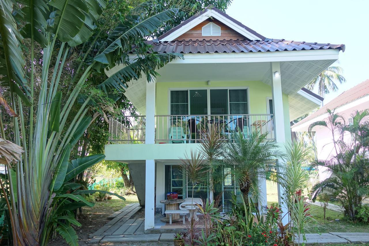 Mook Ing Lay Hotel Koh Mook Exterior photo